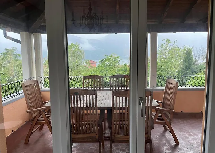 Vista Bella - Giulia Villa Porto Valtravaglia