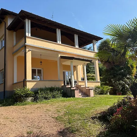 Vista Bella - Giulia Porto Valtravaglia