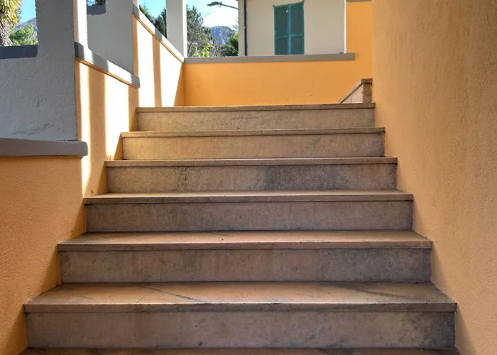 Vista Bella - Giulia